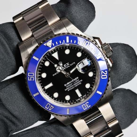 Rolex Submariner Smurf 126619LB - Picture 2 of 7